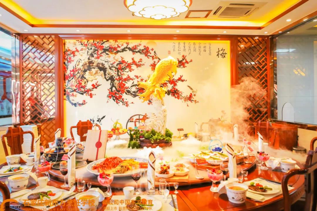 年前擇校丨學(xué)中餐還是學(xué)西餐，哪個(gè)更好？