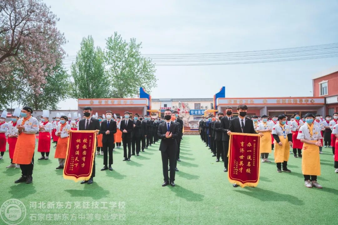 畢業(yè)典禮丨歲月帶走曾經(jīng)，留下珍貴的我們