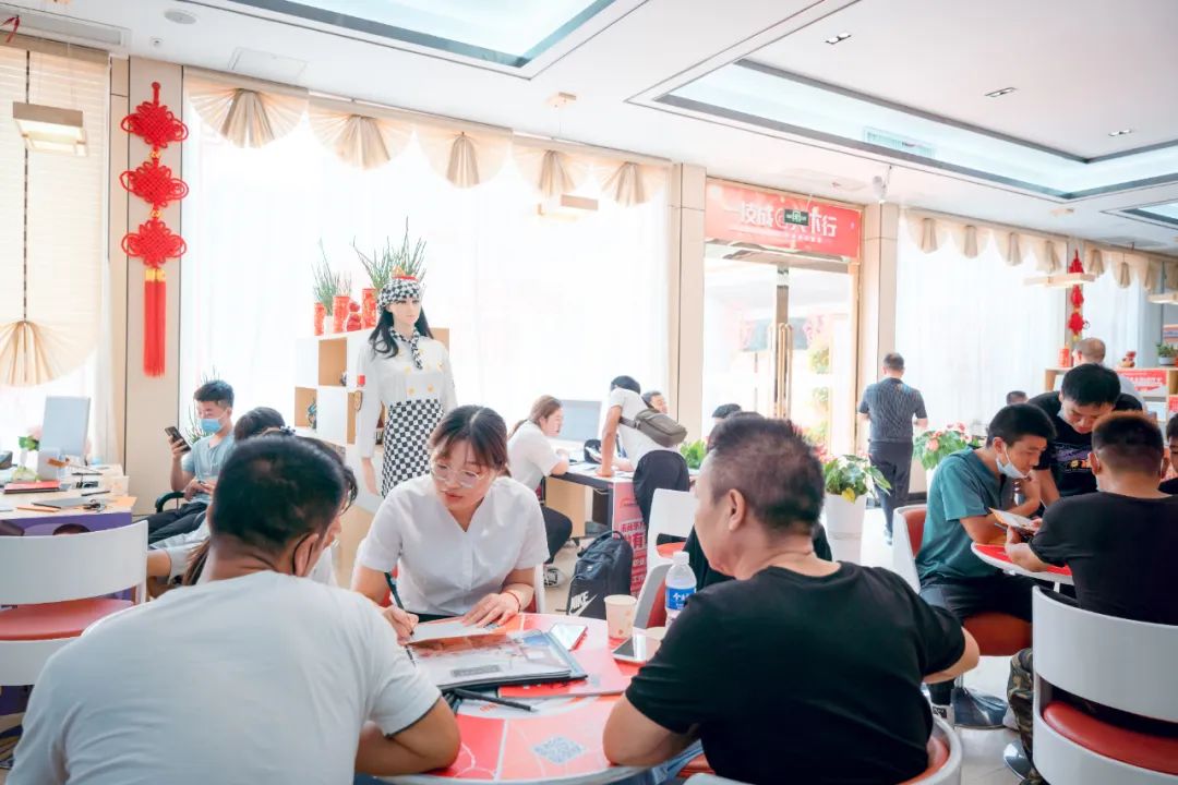初中畢業(yè)沒(méi)考上高中怎么辦？河北新東方給你想要的“金飯碗”～