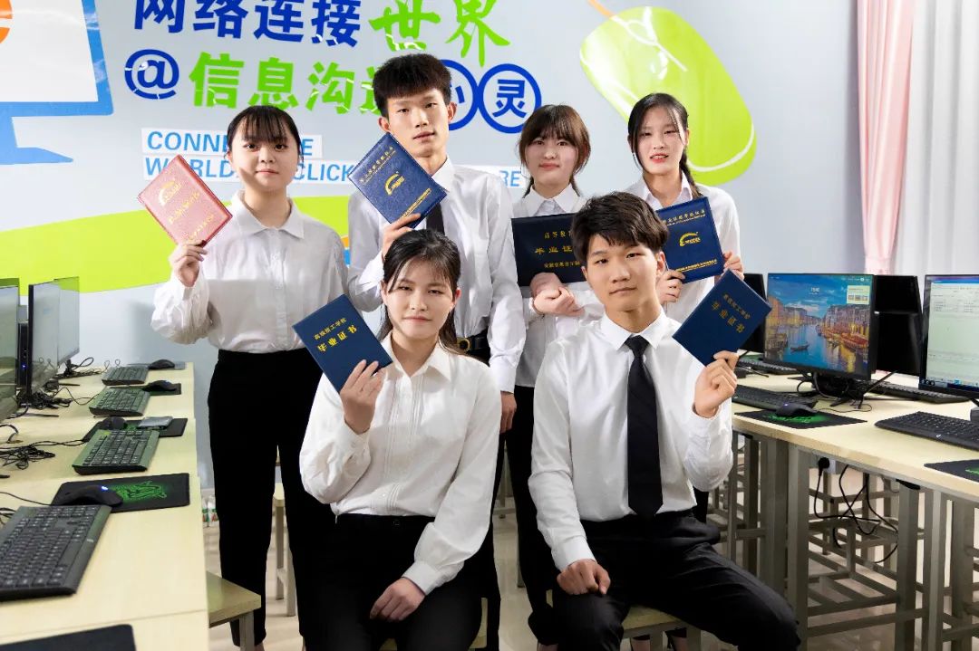 重要丨河北新東方學(xué)籍補(bǔ)錄名額分秒遞減，錯過這次再等一年！