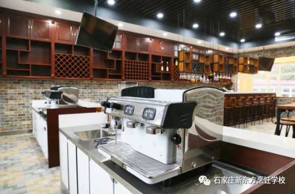 【短期飲品培訓(xùn)】趁夏季到來(lái)之前，學(xué)一門(mén)熱門(mén)技術(shù)創(chuàng)業(yè)實(shí)現(xiàn)增收!