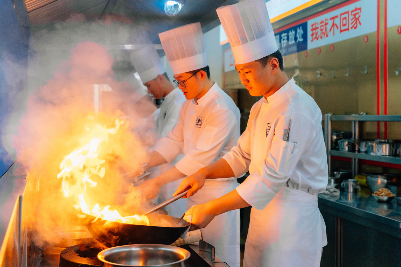 什么工作不會被AI替代?揭秘就業(yè)難背后的真相！