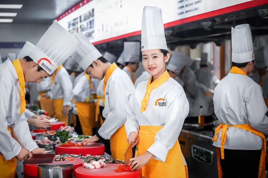 九月底了還能轉(zhuǎn)學(xué)嗎？如何選擇一個專業(yè)好、師資好、就業(yè)好的學(xué)校呢？