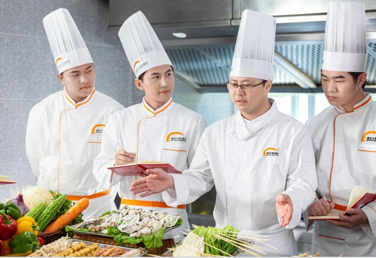 必看！男生適合學(xué)什么技術(shù)好？學(xué)務(wù)實的技能逆襲人生~